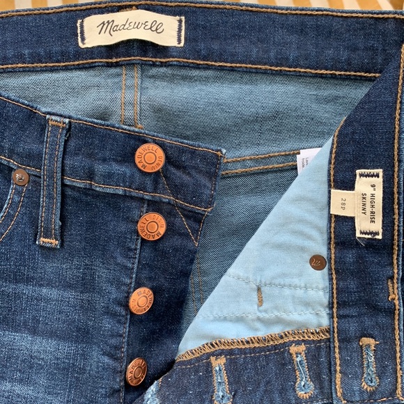 Madewell 9" Mid-Rise Skinny Jeans: Button-Front Edition- 28 Petite - Picture 8 of 14